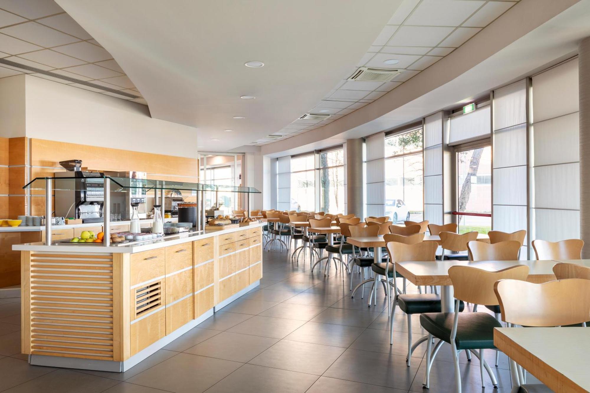 B&B Hotel Cherasco Langhe Eksteriør billede